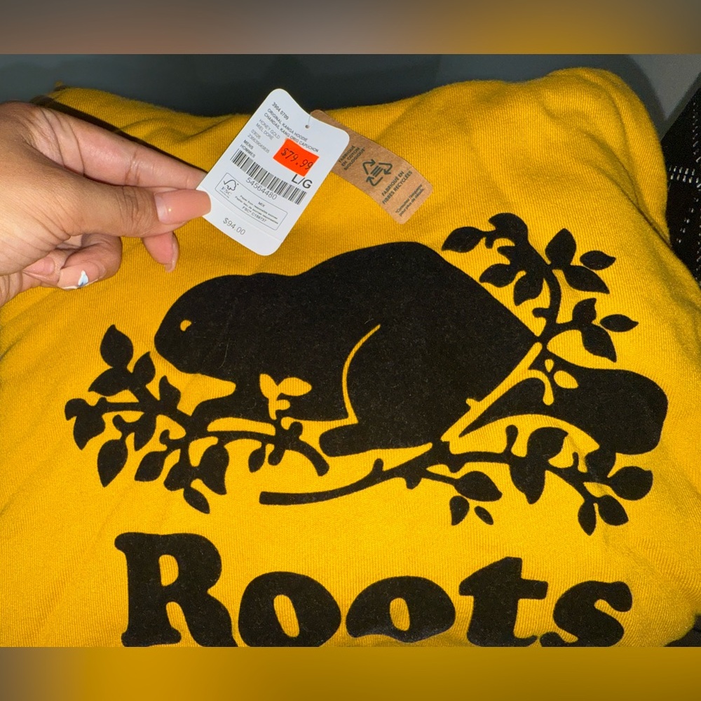 💛 NWT Roots Yellow Graphic Hoodie 💛